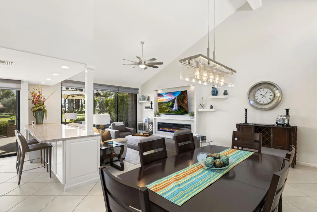 220 Madrid Avenue, Palm Desert, California 92260 home-pic-8